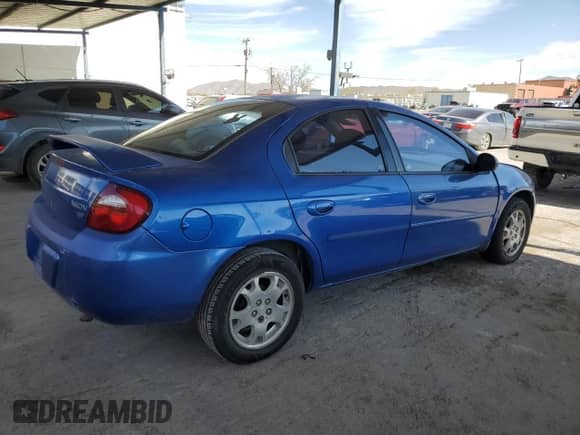 2005 Dodge Neon SXT with VIN 1B3ES56C75D229727, listed as a Copart auction lot 79717284 with 152,739 mi miles and Salvage title. Bid and sale history available at DreamBid. Image 3.