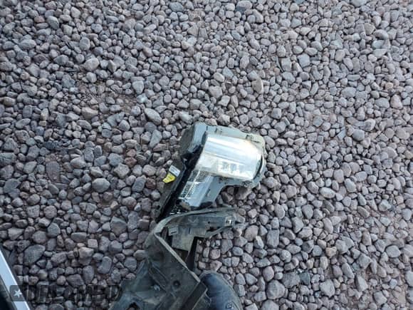 2015 Cadillac Escalade ESV Premium с VIN 1GYS3TKJ9FR536029, выставлен на аукционе Copart как лот 61504725 с пробегом 102 043 миль миль и Списание • Salvage title. История ставок и продаж доступна на DreamBid. Изображение 13.