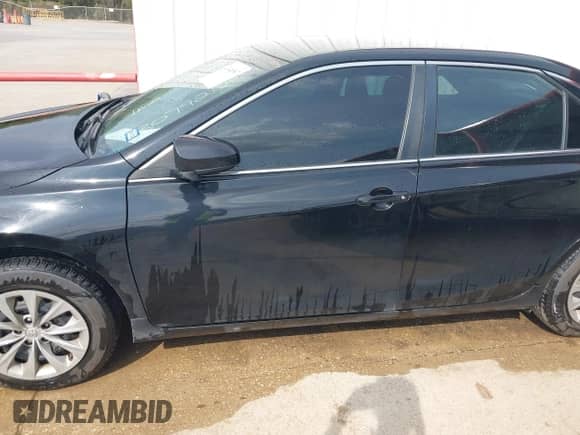 2017 Toyota Camry XSE with VIN 4T1BF1FK4HU307922, listed as a IAAI auction lot 43448567 with 194,931 mi miles and . Bid and sale history available at DreamBid. Image 14.