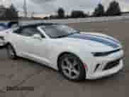 2017 Chevrolet Camaro 1LT z VIN 1G1FB3DX6H0135646, wystawiony jako Copart lot #82058905 z przebiegiem 76 480 mil mil oraz Szkoda całkowita • Salvage title. Historia ofert i sprzedaży dostępna na DreamBid. Obrazek 4.