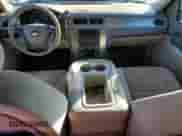 2007 Chevrolet Tahoe LTZ с VIN 1GNFC13007R305997, выставлен на аукционе Copart как лот 81160604 с пробегом Не указан миль и Списание • Salvage title. История ставок и продаж доступна на DreamBid. Изображение 8.