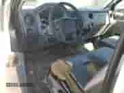 2013 Ford F-250 XL z VIN 1FT7X2A64DEA52619, wystawiony jako Copart lot #56963475 z przebiegiem 187 519 mil mil oraz Czysty tytuł • Clean title. Historia ofert i sprzedaży dostępna na DreamBid. Obrazek 8.