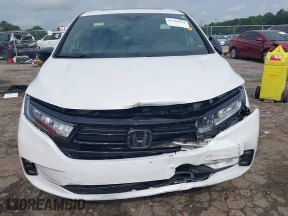 2024 Honda Odyssey Sport z VIN 5FNRL6H70RB020315, wystawiony jako IAAI lot #42488884 z przebiegiem 40 663 mil mil oraz . Historia ofert i sprzedaży dostępna na DreamBid. Obrazek 12.