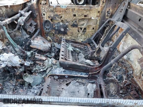 1999 Ford F-150 z VIN 1FTZF0825XKB25411, wystawiony jako Copart lot #69858225 z przebiegiem Nie podano mil oraz Szkoda całkowita • Salvage title. Historia ofert i sprzedaży dostępna na DreamBid. Obrazek 7.