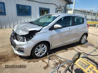 2020 Chevrolet Spark LT с VIN KL8CD6SA3LC438985, выставлен на аукционе Copart как лот 70661275 с пробегом 111 326 миль миль и Списание • Salvage title. История ставок и продаж доступна на DreamBid. Изображение 1.