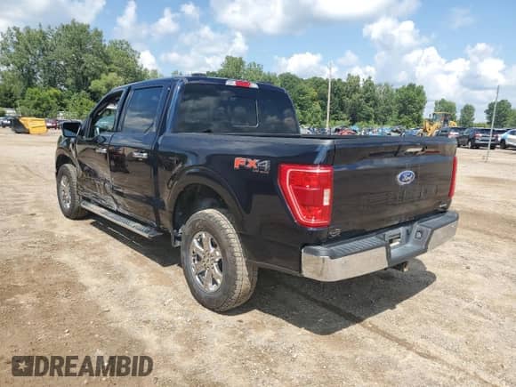2023 Ford F-150 XL z VIN 1FTEW1EP2PKF67342, wystawiony jako Copart lot #68725225 z przebiegiem 15 883 mil mil oraz Czysty tytuł • Clean title. Historia ofert i sprzedaży dostępna na DreamBid. Obrazek 2.
