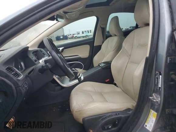 2018 Volvo S60 Dynamic с VIN YV126MFL8J2455808, выставлен на аукционе Copart как лот 55134135 с пробегом 76 558 миль миль и Списание • Salvage title. История ставок и продаж доступна на DreamBid. Изображение 7.