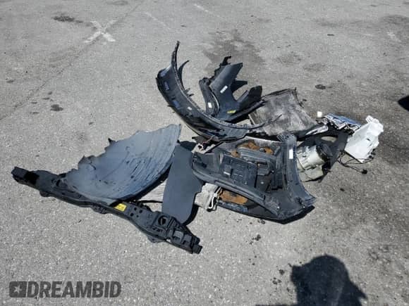 2016 Kia Sorento SXL с VIN 5XYPKDA19GG016449, выставлен на аукционе Copart как лот 56943845 с пробегом 72 350 миль миль и Списание • Salvage title. История ставок и продаж доступна на DreamBid. Изображение 13.