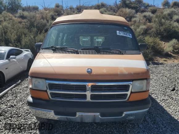 1996 Dodge Cargo with VIN 2B6HB21Y5TK129680, listed as a Copart auction lot 67195874 with 203,738 mi miles and Clean title. Bid and sale history available at DreamBid. Image 5.