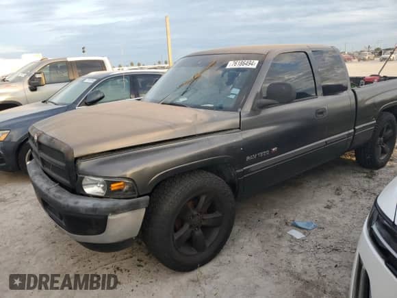 2001 Dodge 1500 с VIN 3B7HC13Y71G812894, выставлен на аукционе Copart как лот 76186494 с пробегом 269 233 миль миль и Списание • Salvage title. История ставок и продаж доступна на DreamBid. Изображение 1.