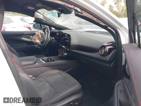 2024 Chevrolet Blazer EV eAWD RS с VIN 3GNKDCRJ4RS279735, выставлен на аукционе IAAI как лот 43114424 с пробегом 1 919 миль миль и . История ставок и продаж доступна на DreamBid. Изображение 5.