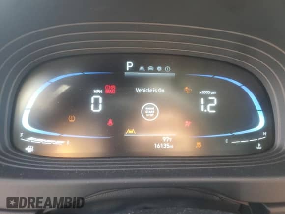 2025 Hyundai Venue SEL with VIN KMHRC8A39SU355214, listed as a Copart auction lot 84469275 with 16,135 mi miles and Salvage title. Bid and sale history available at DreamBid. Image 9.