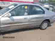 1997 Honda Accord Value с VIN 1HGCD5686VA193754, выставлен на аукционе IAAI как лот 43155130 с пробегом 339 032 миль миль и . История ставок и продаж доступна на DreamBid. Изображение 12.