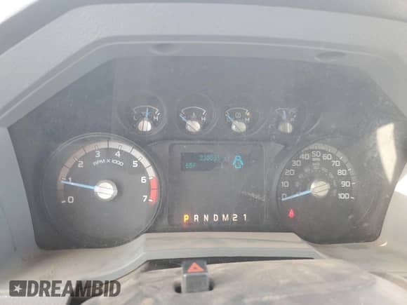 2015 Ford F-250 XLT с VIN 1FT7X2B60FEA46026, выставлен на аукционе Copart как лот 70583225 с пробегом 233 005 миль миль и Чистый • Clean title. История ставок и продаж доступна на DreamBid. Изображение 9.