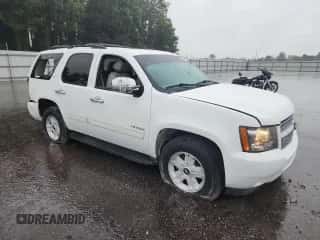 2013 Chevrolet Tahoe LT с VIN 1GNSCBE04DR319186, выставлен на аукционе Copart как лот 81827285 с пробегом 169 473 миль миль и Списание • Salvage title. История ставок и продаж доступна на DreamBid. Изображение 4.