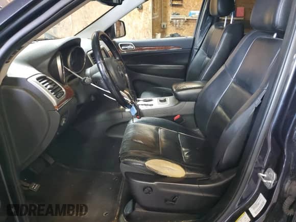 2012 Jeep Grand Cherokee Limited z VIN 1C4RJFBT4CC264632, wystawiony jako Copart lot #90137105 z przebiegiem 214 018 mil mil oraz Czysty tytuł • Clean title. Historia ofert i sprzedaży dostępna na DreamBid. Obrazek 7.