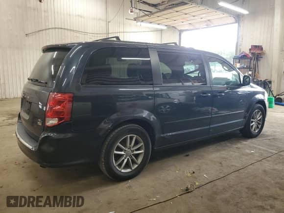 2014 Dodge Grand Caravan R/T with VIN 2C4RDGEG9ER431315, listed as a Copart auction lot 69931065 with 153,571 mi miles and Salvage title. Bid and sale history available at DreamBid. Image 3.