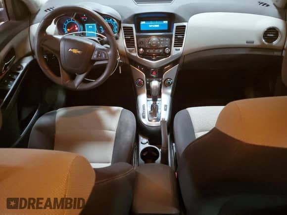 2014 Chevrolet Cruze LS with VIN 1G1PA5SG4E7123083, listed as a Copart auction lot 85870245 with 70,365 mi miles and Salvage title. Bid and sale history available at DreamBid. Image 8.
