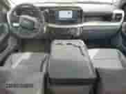 2023 Ford F-250 XL z VIN 1FT7X2BA2PEC84286, wystawiony jako Copart lot #57089975 z przebiegiem 11 321 mil mil oraz Szkoda całkowita • Salvage title. Historia ofert i sprzedaży dostępna na DreamBid. Obrazek 8.