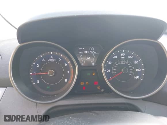 2012 Hyundai Elantra Limited with VIN 5NPDH4AEXCH096061, listed as a IAAI auction lot 43085355 with 106,492 mi miles and . Bid and sale history available at DreamBid. Image 7.