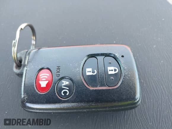 2010 Toyota Prius III z VIN JTDKN3DU8A0144969, wystawiony jako IAAI lot #43451399 z przebiegiem 143 954 mil mil oraz . Historia ofert i sprzedaży dostępna na DreamBid. Obrazek 11.