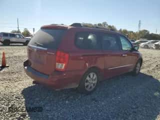 2007 Hyundai Entourage GLS z VIN KNDMC233776035717, wystawiony jako Copart lot #77229064 z przebiegiem 207 277 mil mil oraz Czysty tytuł • Clean title. Historia ofert i sprzedaży dostępna na DreamBid. Obrazek 3.