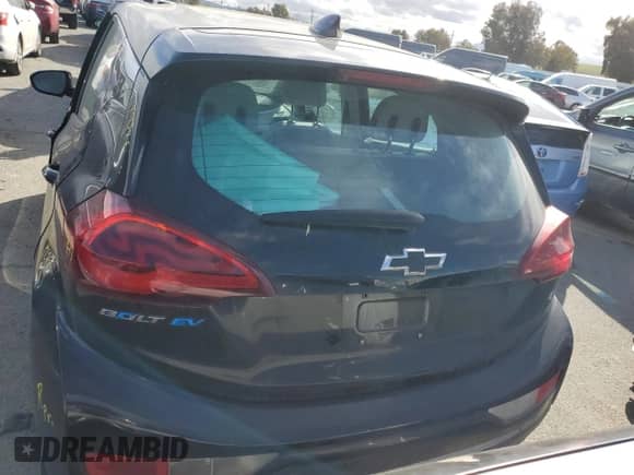 2017 Chevrolet Bolt EV LT z VIN 1G1FW6S04H4185580, wystawiony jako Copart lot #42351483 z przebiegiem 93 683 mil mil oraz . Historia ofert i sprzedaży dostępna na DreamBid. Obrazek 6.