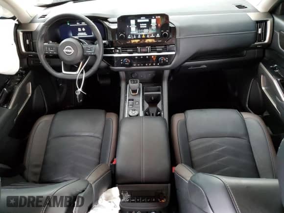 2025 Nissan Pathfinder Platinum with VIN 5N1DR3DJ4SC226521, listed as a Copart auction lot 68948795 with 8,365 mi miles and Salvage title. Bid and sale history available at DreamBid. Image 8.