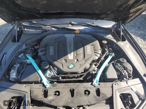 2016 BMW 5 Series 550i xDrive with VIN WBAKP9C59GG587796, listed as a Copart auction lot 80085015 with 90,758 mi miles and Clean title. Bid and sale history available at DreamBid. Image 11.