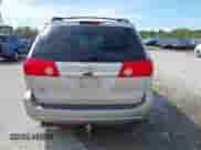 2010 Toyota Sienna XLE с VIN 5TDDK4CCXAS031831, выставлен на аукционе IAAI как лот 42203641 с пробегом 168 384 миль миль и . История ставок и продаж доступна на DreamBid. Изображение 16.