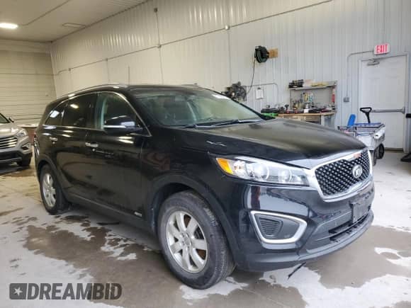 2018 Kia Sorento LX z VIN 5XYPGDA33JG383809, wystawiony jako Copart lot #67726675 z przebiegiem 114 685 mil mil oraz Czysty tytuł • Clean title. Historia ofert i sprzedaży dostępna na DreamBid. Obrazek 4.