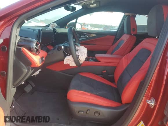 2024 Chevrolet Blazer EV eAWD RS z VIN 3GNKDCRJ4RS164939, wystawiony jako Copart lot #56317195 z przebiegiem 2 020 mil mil oraz Szkoda całkowita • Salvage title. Historia ofert i sprzedaży dostępna na DreamBid. Obrazek 7.