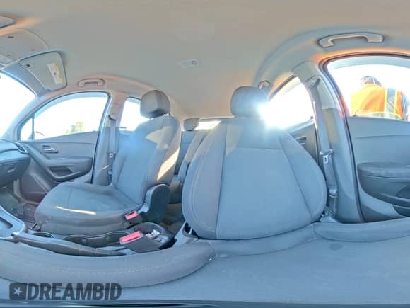 2019 Chevrolet Trax LS с VIN 3GNCJKSB2KL198906, выставлен на аукционе Copart как лот 84836715 с пробегом 57 016 миль миль и Списание • Salvage title. История ставок и продаж доступна на DreamBid. Изображение 15.