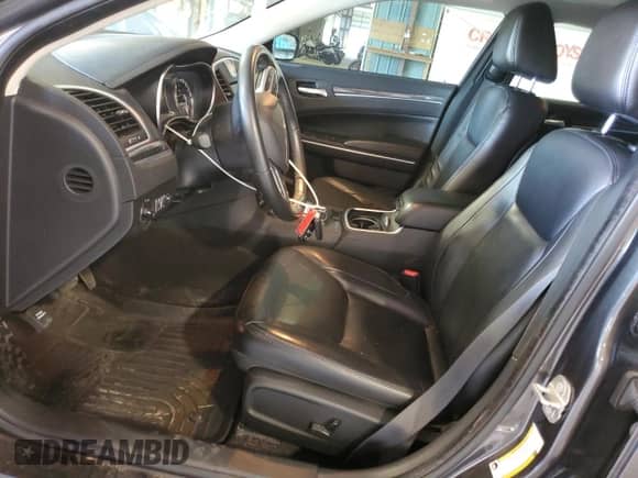 2021 Chrysler 300 Touring L with VIN 2C3CCARG4MH516426, listed as a Copart auction lot 69199755 with 37,925 mi miles and Salvage title. Bid and sale history available at DreamBid. Image 7.