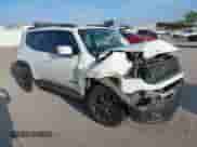 2017 Jeep Renegade Latitude с VIN ZACCJABB2HPF72823, выставлен на аукционе IAAI как лот 42794334 с пробегом 96 418 миль миль и . История ставок и продаж доступна на DreamBid. Изображение 1.