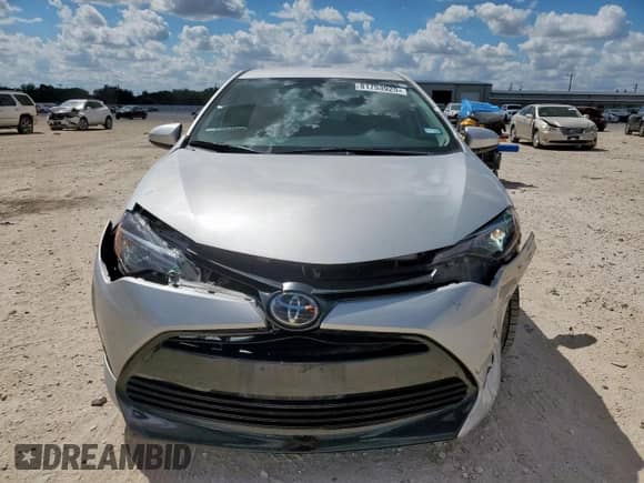 2019 Toyota Corolla LE с VIN 5YFBURHEXKP909471, выставлен на аукционе Copart как лот 81753925 с пробегом 39 359 миль миль и Списание • Salvage title. История ставок и продаж доступна на DreamBid. Изображение 5.
