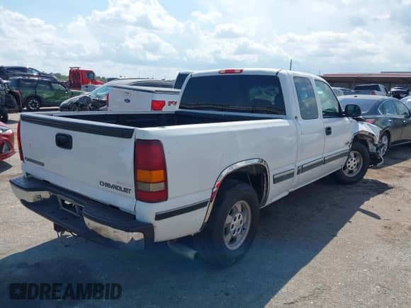 2001 Chevrolet Silverado 1500 LS с VIN 2GCEC19V311171803, выставлен на аукционе IAAI как лот 43209943 с пробегом Не указан миль и . История ставок и продаж доступна на DreamBid. Изображение 4.