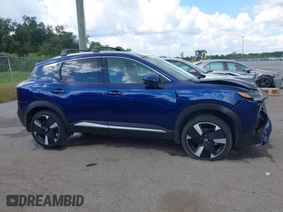 2025 Nissan Kicks SR с VIN 3N8AP6DA0SL400494, выставлен на аукционе IAAI как лот 43287580 с пробегом 4 874 миль миль и . История ставок и продаж доступна на DreamBid. Изображение 13.