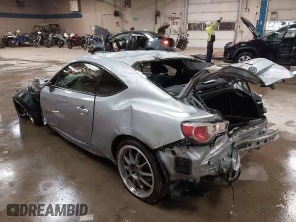 2015 Scion FR-S z VIN JF1ZNAA13F8702500, wystawiony jako IAAI lot #43193559 z przebiegiem 107 621 mil mil oraz . Historia ofert i sprzedaży dostępna na DreamBid. Obrazek 3.