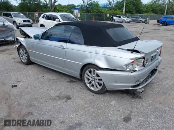 2001 BMW 3 Series 330Ci с VIN WBABS534X1JU83536, выставлен на аукционе IAAI как лот 43351449 с пробегом 122 300 миль миль и . История ставок и продаж доступна на DreamBid. Изображение 3.