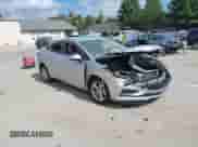 2017 Chevrolet Cruze LT z VIN 1G1BE5SM6H7269154, wystawiony jako IAAI lot #43217383 z przebiegiem 101 243 mil mil oraz . Historia ofert i sprzedaży dostępna na DreamBid. Obrazek 1.