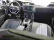 2023 Volkswagen Tiguan SE R-Line Black с VIN 3VVCB7AX6PM057114, выставлен на аукционе Copart как лот 65228065 с пробегом 32 257 миль миль и Списание • Salvage title. История ставок и продаж доступна на DreamBid. Изображение 8.