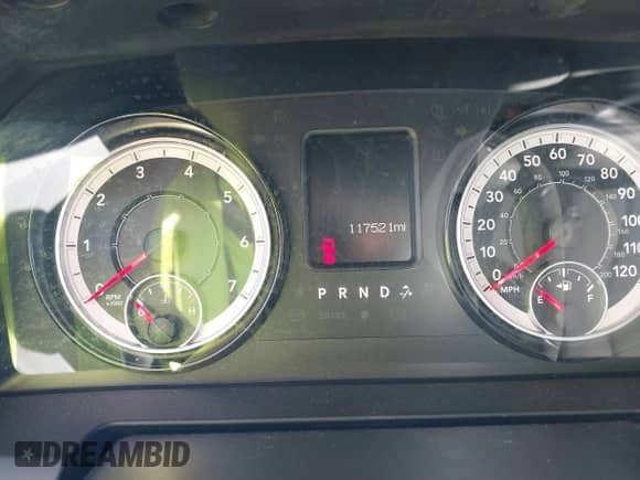 2018 Ram 1500 Tradesman z VIN 1C6RR6KG1JS259345, wystawiony jako IAAI lot #41091977 z przebiegiem 117 521 mil mil oraz . Historia ofert i sprzedaży dostępna na DreamBid. Obrazek 7.