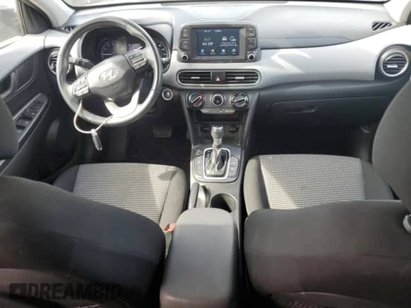 2018 Hyundai Kona SEL с VIN KM8K62AA0JU101779, выставлен на аукционе Copart как лот 86312715 с пробегом 108 527 миль миль и Списание • Salvage title. История ставок и продаж доступна на DreamBid. Изображение 8.