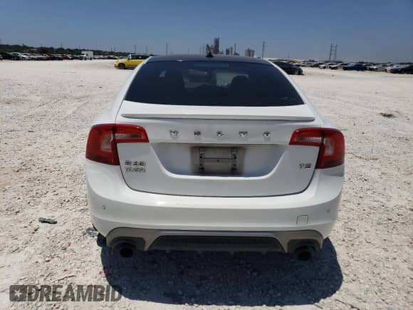 2016 Volvo S60 T5 Drive-E R-Design Special Edition с VIN YV126MFP6G2394504, выставлен на аукционе Copart как лот 59808723 с пробегом 113 890 миль миль и . История ставок и продаж доступна на DreamBid. Изображение 6.