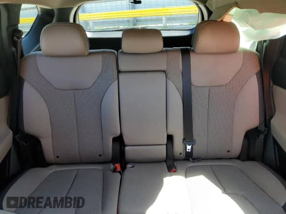 2023 Hyundai Santa Fe SEL с VIN 5NMS24AJ2PH592822, выставлен на аукционе Copart как лот 86071705 с пробегом 31 581 миль миль и На запчасти • Non repairable. История ставок и продаж доступна на DreamBid. Изображение 10.