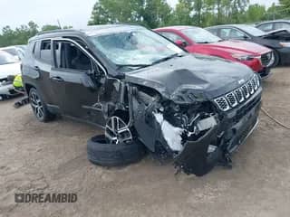 2025 Jeep Compass Limited z VIN 3C4NJDCN1ST608147, wystawiony jako IAAI lot #42770100 z przebiegiem 745 mil mil oraz . Historia ofert i sprzedaży dostępna na DreamBid. Obrazek 1.