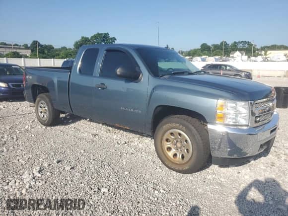 2013 Chevrolet Silverado 1500 LT z VIN 1GCRKSEA5DZ266467, wystawiony jako Copart lot #61656345 z przebiegiem 128 765 mil mil oraz Szkoda całkowita • Salvage title. Historia ofert i sprzedaży dostępna na DreamBid. Obrazek 4.