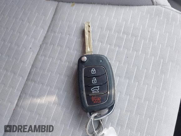 2021 Hyundai Tucson SE with VIN KM8J2CA40MU395714, listed as a IAAI auction lot 42959187 with 32,183 mi miles and . Bid and sale history available at DreamBid. Image 11.