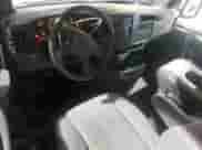2006 Chevrolet Express Cargo с VIN 1GCFH15T561200645, выставлен на аукционе Copart как лот 70101675 с пробегом 98 059 миль миль и Списание • Salvage title. История ставок и продаж доступна на DreamBid. Изображение 8.